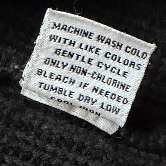 525 America Black & Cream Cropped Cardigan Sweater Size Small - Picture 15 of 16